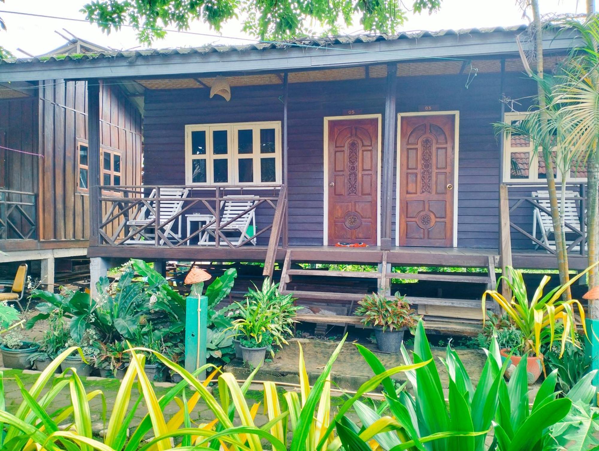 Pan Guest House Donkhone Ban Donsom Экстерьер фото
